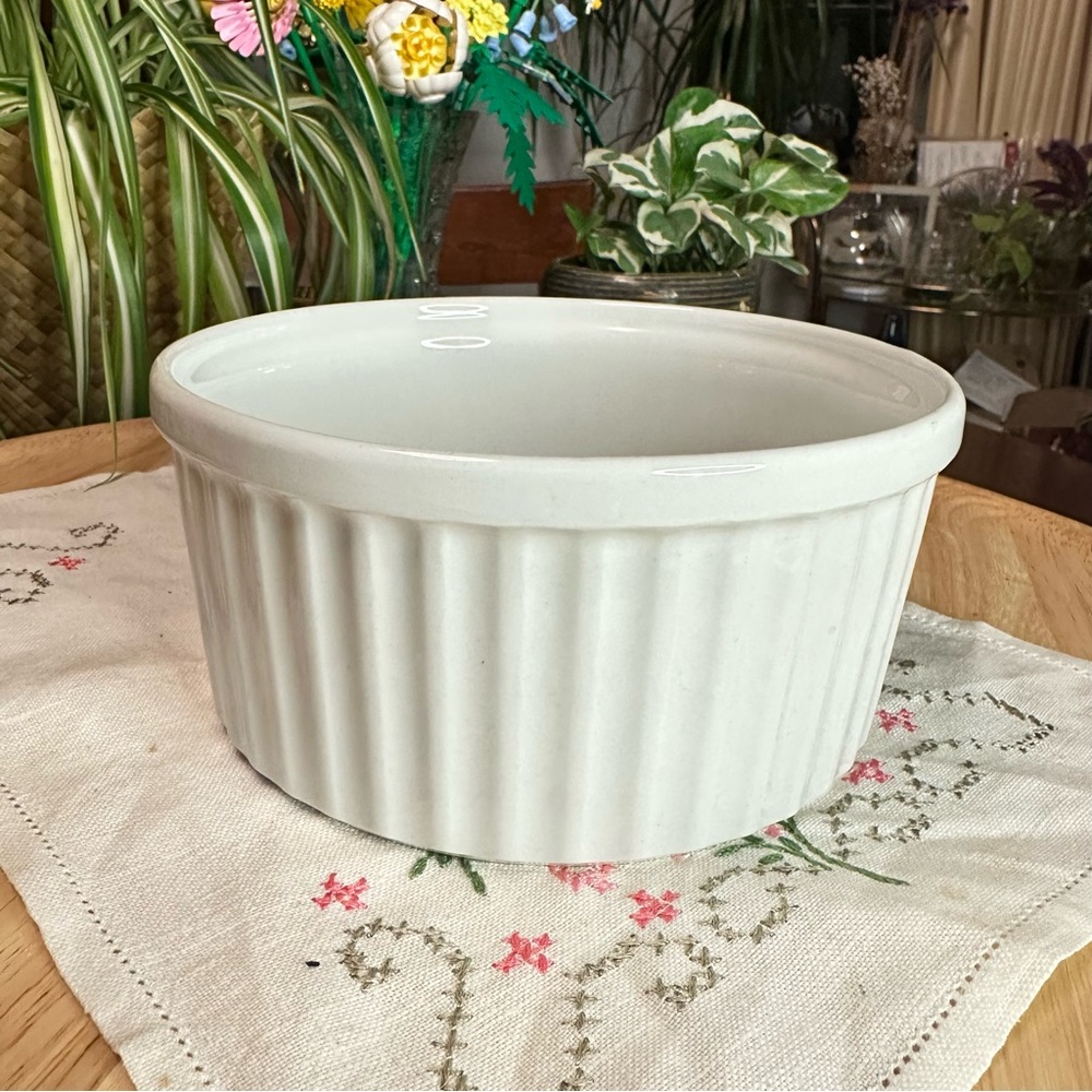 Vintage Arabia Finland Uunikokki Soufflé Dish – White Ribbed Porcelain 🇫🇮✨
